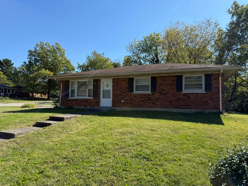 336 Peachtree Rd in Lexington, KY - Building Photo