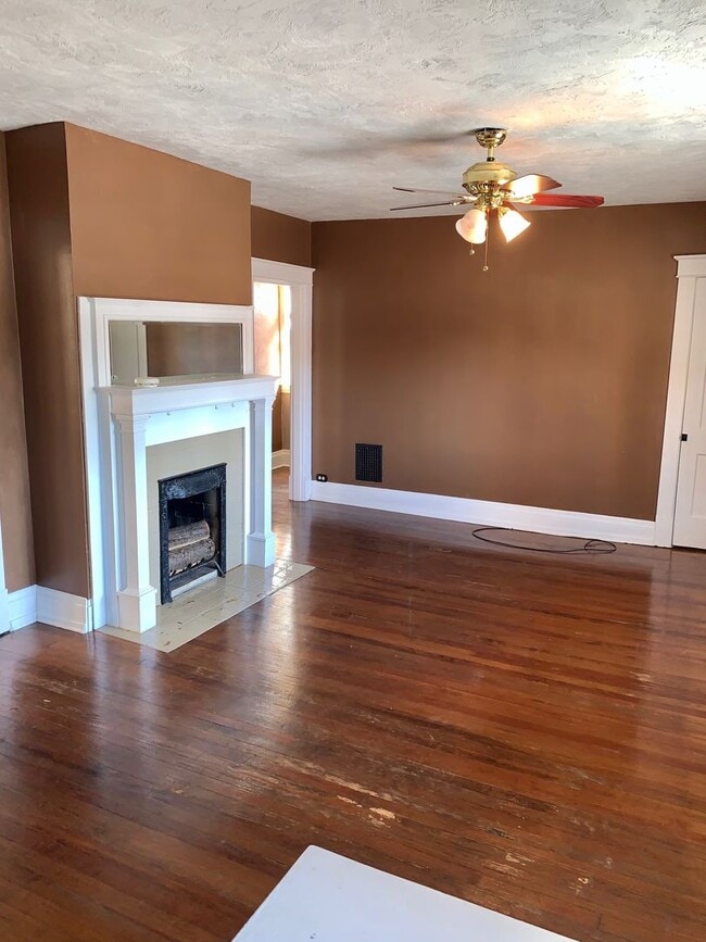 property at 21-23-23 Bailey Ave