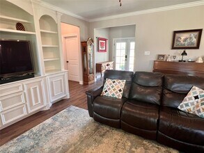 4757 Vicksburg St in Dickinson, TX - Building Photo - Building Photo