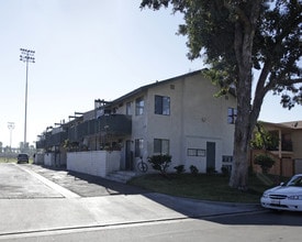 3926 Franklin Ave in Fullerton, CA - Building Photo - Building Photo