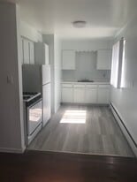 Campus Park Apartments in Flint, MI - Building Photo