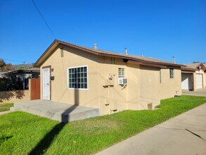 160 N Soldano Ave in Azusa, CA - Building Photo - Building Photo