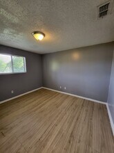 5123 Westchase Ct, Unit 4 in Jacksonville, FL - Building Photo - Building Photo