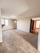 344 Midridge Dr in St. Louis, MO - Building Photo - Building Photo