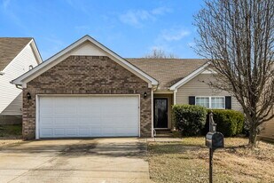 310 Sarna Dr in La Vergne, TN - Building Photo