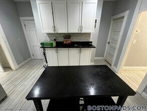 7 Story St in Cambridge, MA - Foto de edificio - Building Photo