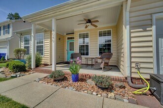 3040 Kempton Park Rd in Suffolk, VA - Building Photo - Building Photo