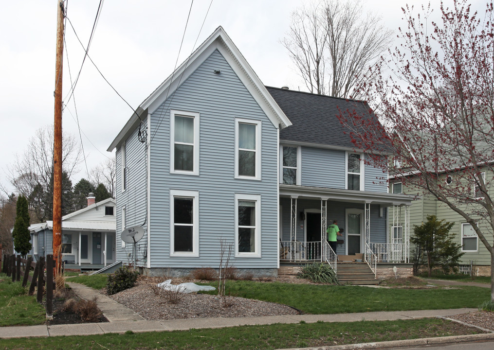 51 Union St in Hamburg, NY - Building Photo