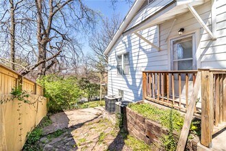 583 N Assembly Dr in Fayetteville, AR - Building Photo - Building Photo