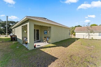 242 E Main St in Haines City, FL - Building Photo - Building Photo
