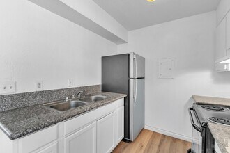 2508 E Mesquite Ave in Las Vegas, NV - Building Photo - Building Photo