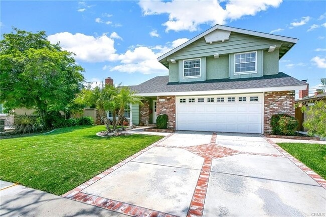 17353 Elm St in Fountain Valley, CA - Foto de edificio - Building Photo