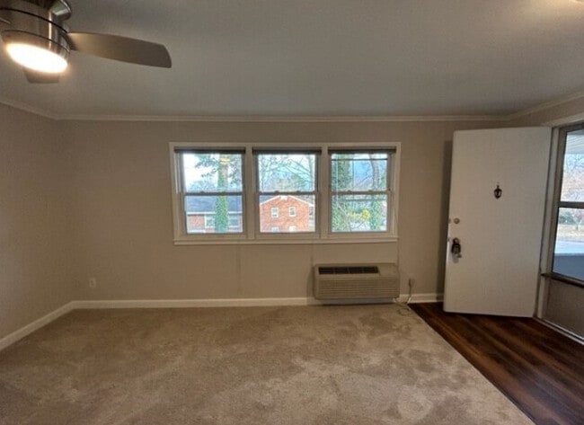 Cameron Village Apartments in Raleigh, NC - Building Photo - Building Photo