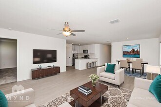 2732 Mistwood Dr in Fort Worth, TX - Foto de edificio - Building Photo