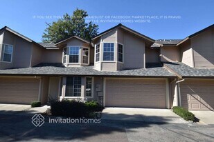 18 Marty Cir in Roseville, CA - Building Photo