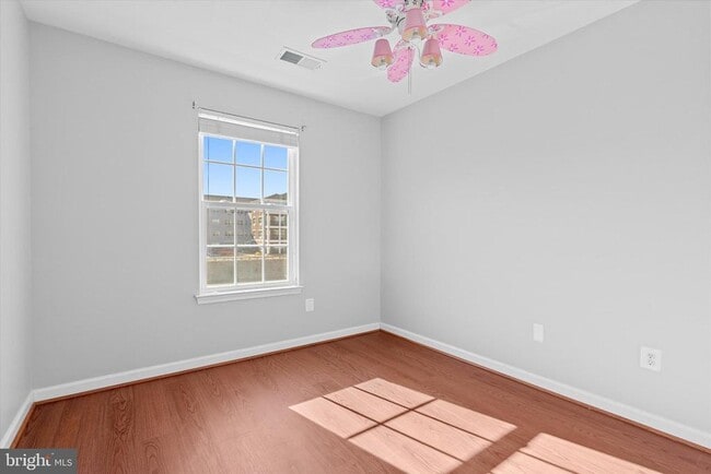 4382 Daisy Reid Ave in Woodbridge, VA - Building Photo - Building Photo