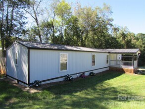 182 Dry Dock Loop in Mooresville, NC - Building Photo - Building Photo