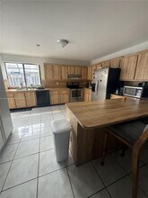 7358 NW 49th St in Lauderhill, FL - Building Photo - Building Photo