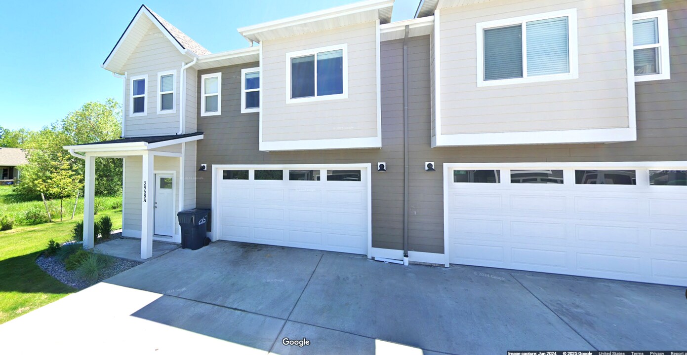 2958 W Babcock St in Bozeman, MT - Building Photo