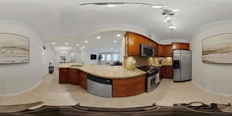 615 NE 12th Ave in Fort Lauderdale, FL - Building Photo