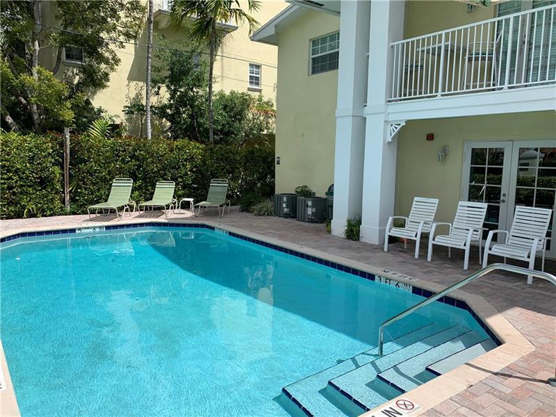 2660 NE 8th Ave in Wilton Manors, FL - Building Photo
