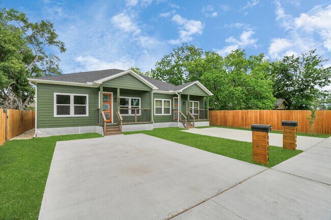 property at 4909 Higgins St