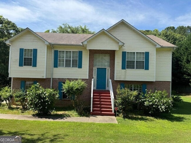 property at 2282 McKayla Ct