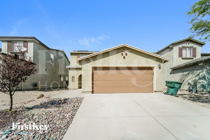 1498 W Beantree Ln in Tucson, AZ - Building Photo