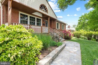1823 Westmoreland St in McLean, VA - Building Photo - Building Photo