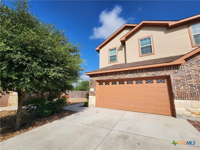430 Creekside Curve in New Braunfels, TX - Building Photo - Building Photo