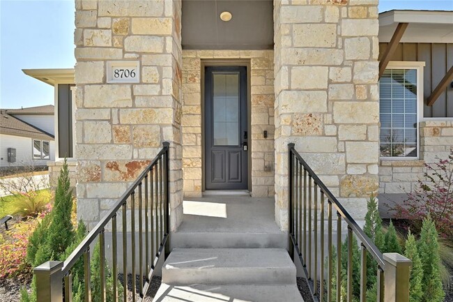 8706 Bestride Bend in Austin, TX - Building Photo - Building Photo