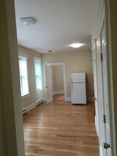 176 Summer St, Unit 1 in Somerville, MA - Foto de edificio - Building Photo