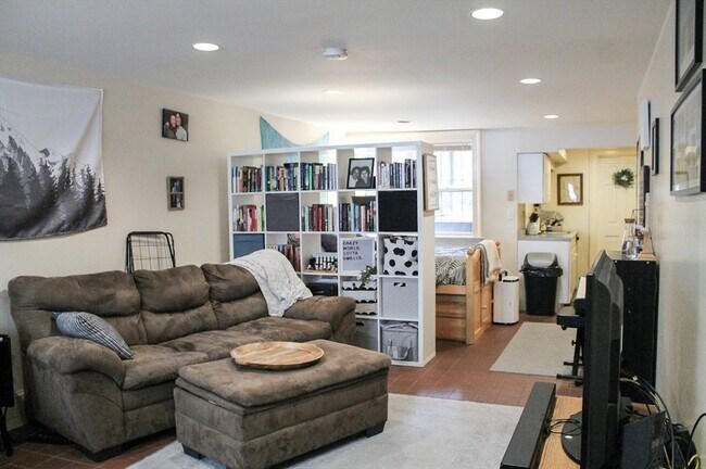 31 Anderson St in Boston, MA - Building Photo - Building Photo