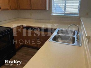 922 Ramblewood Dr in Lewisville, TX - Building Photo - Building Photo