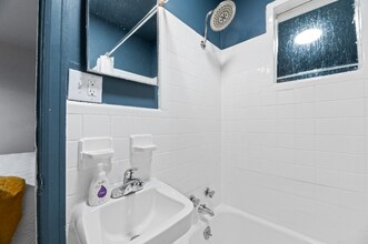 2760 N Chadwick Dr in Mobile, AL - Building Photo - Building Photo