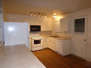 4748 Ward Dr NE in Salem, OR - Building Photo - Building Photo