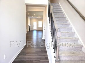 1060 Maple Br Cir in Graham, NC - Building Photo - Building Photo