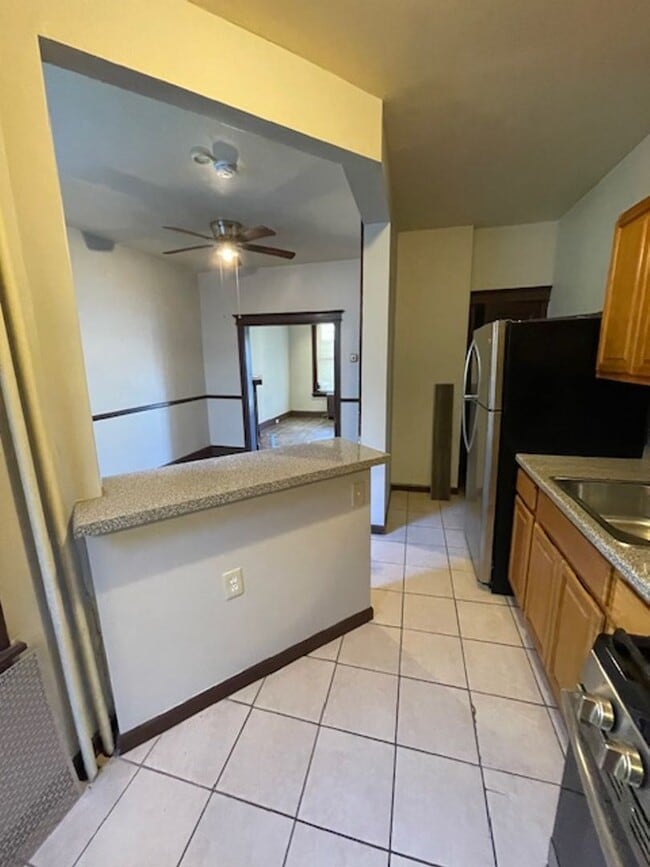 2904 N Taney St in Philadelphia, PA - Building Photo - Building Photo