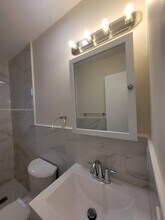 2526 Taylor St in Hollywood, FL - Building Photo - Building Photo