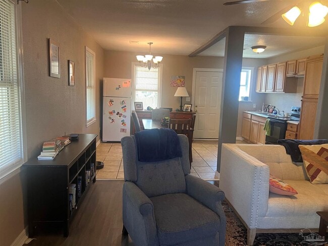 103 NW Kalash Rd in Pensacola, FL - Building Photo - Building Photo