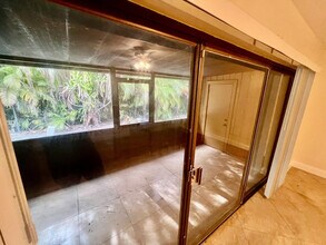 3192 N Pine Island Rd in Sunrise, FL - Building Photo - Building Photo