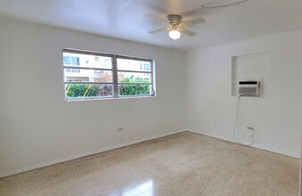 701 124th Street Gulf in Marathon, FL - Foto de edificio - Building Photo