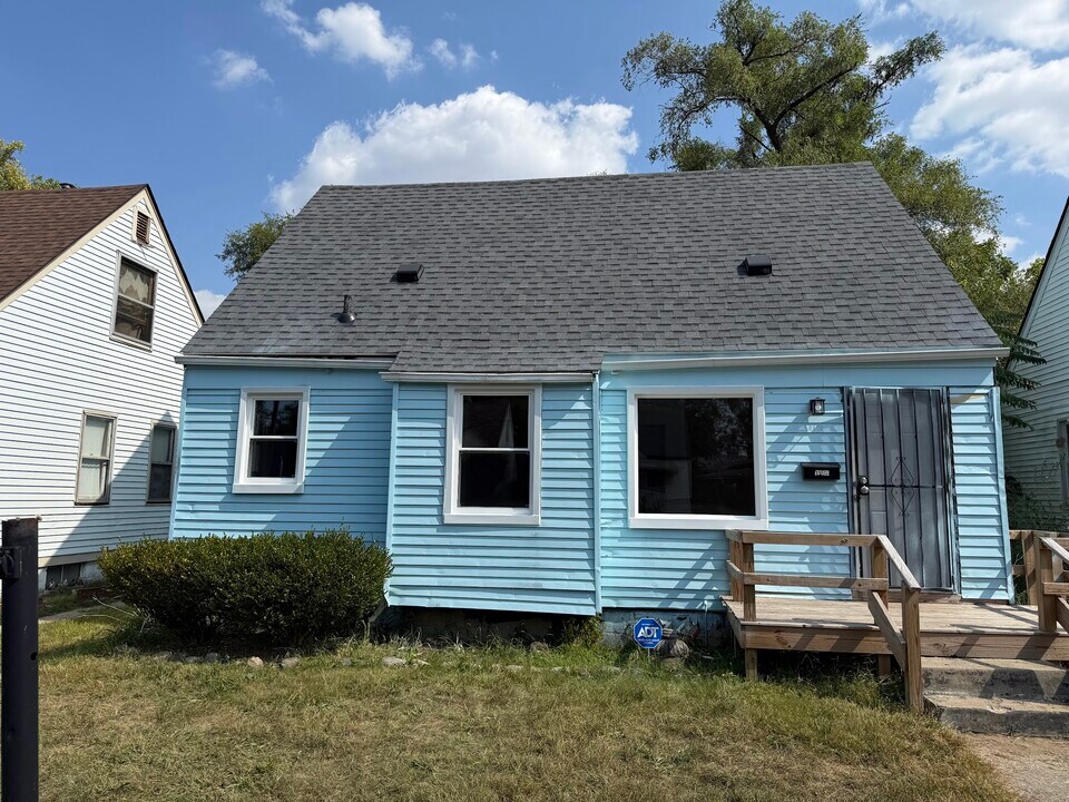 19976 Mendota St in Detroit, MI - Building Photo