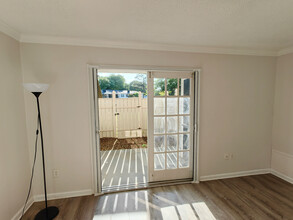1150 Collier Rd NW, Unit Collier Green in Atlanta, GA - Building Photo - Building Photo