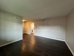 342 Wilson Ave in West Chicago, IL - Building Photo - Building Photo