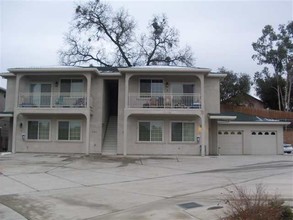 190-220 Agate Pl in Jackson, CA - Building Photo - Building Photo