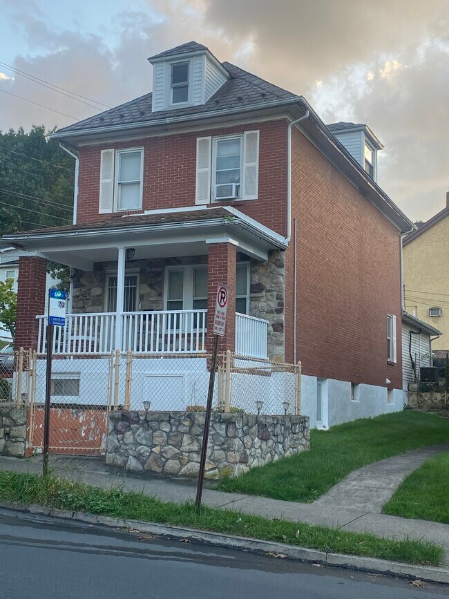 724 Lynn Ave Rentals in Bethlehem, PA