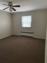 71 Madison Ave in Westbury, NY - Building Photo - Building Photo