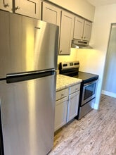 4026 N Illinois Ave in Peoria Heights, IL - Foto de edificio - Building Photo