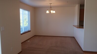 60 Beacon Dr, Unit A in East Wenatchee, WA - Building Photo - Building Photo